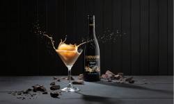 Campanario ingresa a la categoría de cremas premium y lanza nuevo cóctel de crema holandesa y pisco, con toques de chocolate y vainilla