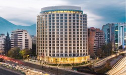 Hoteles Cumbres firma acuerdo de franquicia para su propiedad de Vitacura con DoubleTree by Hilton