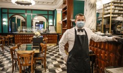 Chile oficializa protocolos para la reapertura de restaurantes y cafés