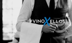 Viñas chilenas lanzan campaña #VinoXellos, en directa ayuda de mozos y garzones