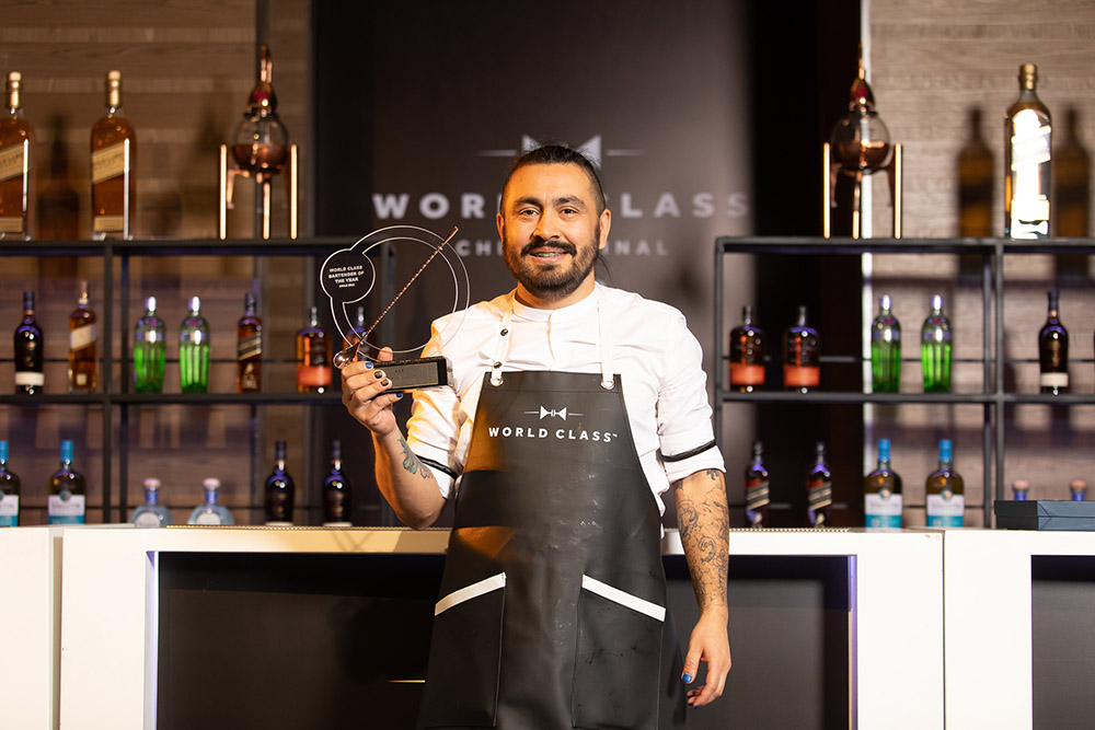 Camilo Solano se lleva el puesto a mejor bartender del año en la competencia World Class 2022