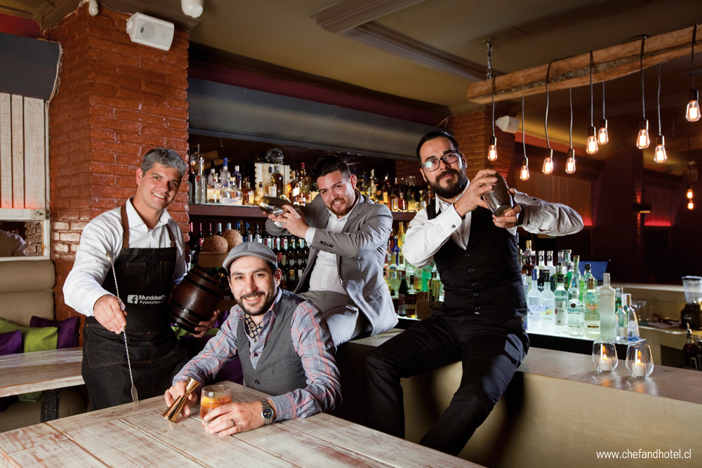 Bar siete negronis bar socios bartenders