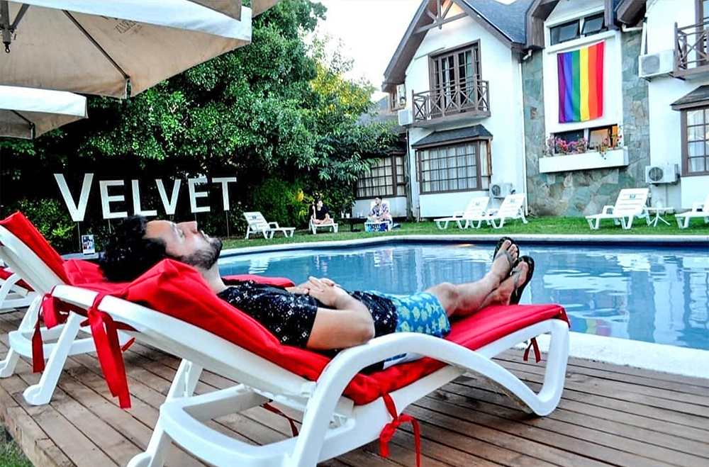 Diversidad y comodidad en el primer hotel LGTBI de Chile